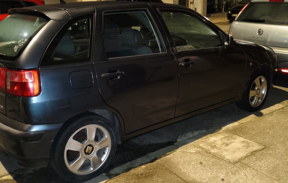 Seat Ibiza  apenas 151.000 km 1000+ registo não negociável