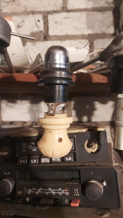 Газ 21 передние форточки