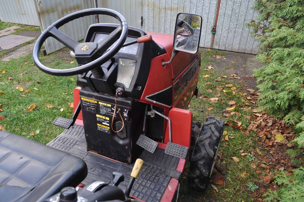 Traktorek japoński Mitsubishi MT165