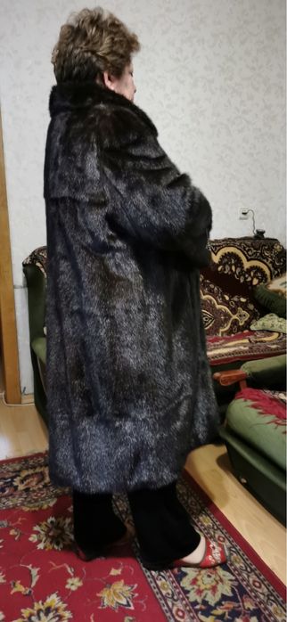 Продам шубу норковую