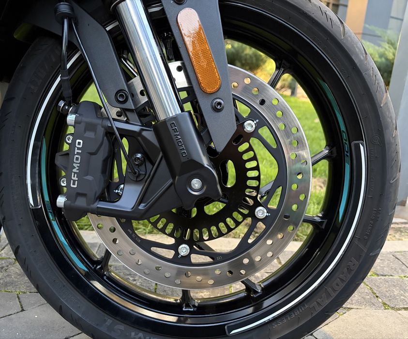 CFMOTO 300SR 2025