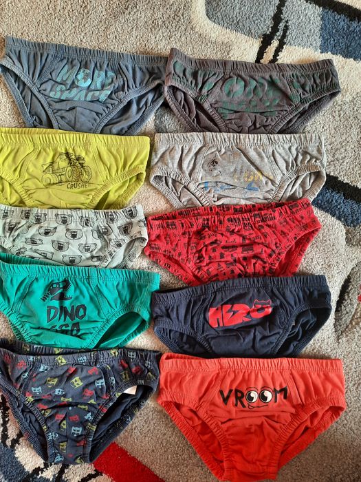 Majtki dla chłopca r.104-110