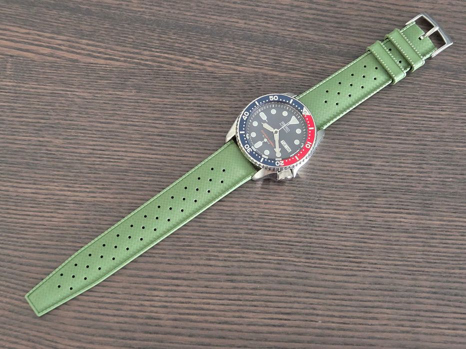 Bracelete Tropical em FKM 22 mm