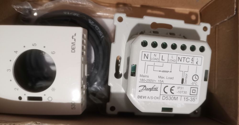 Czujnik temperatury regulator  Danfoss DEVI  530 Nowy
