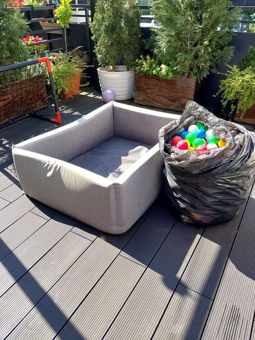 Sprzedam basen z kulkami w dobrym stanie