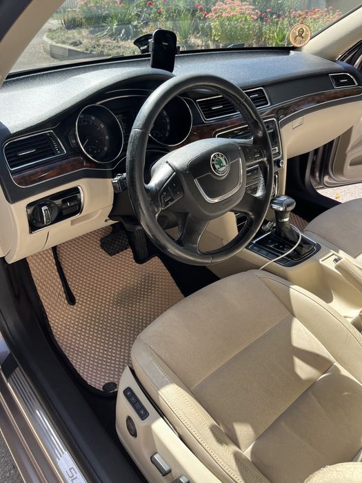 Продам авто  Skoda Superb