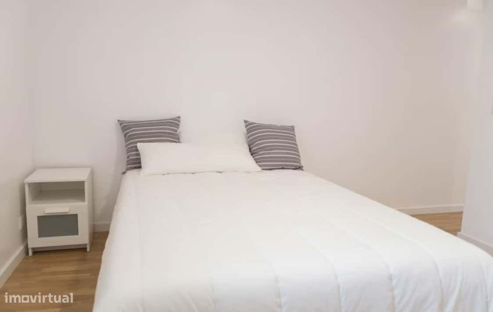 Superior room with private bathroom