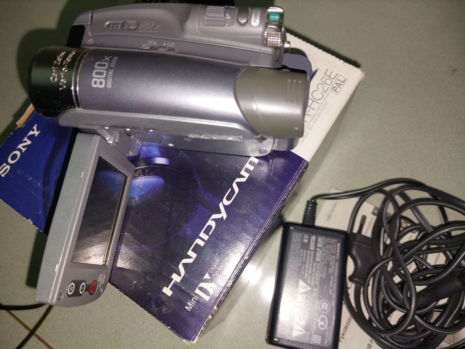 Відеокамера Sony DCR-HC26E
