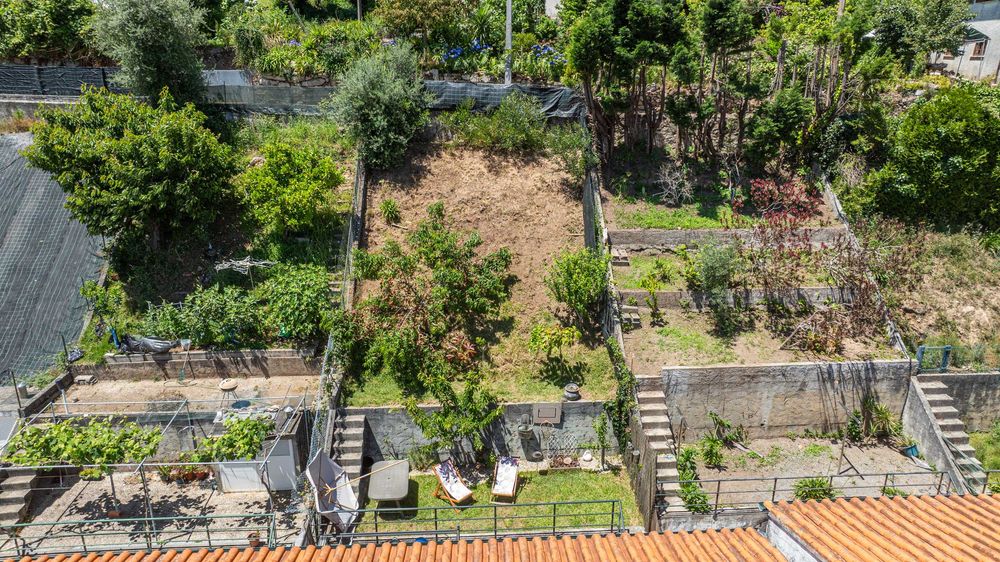 Moradia T3 com Jardim Privado e Garagem para 5 Carros em Esposende