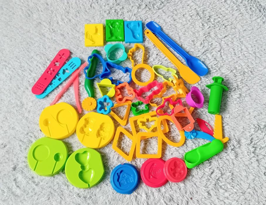 Zestaw PlayDoh akcesoria fryzjer dużo elementów ciastolina plastelina