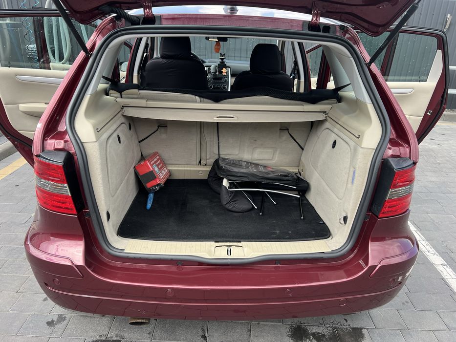 Продам авто Mercedes b150 автомат