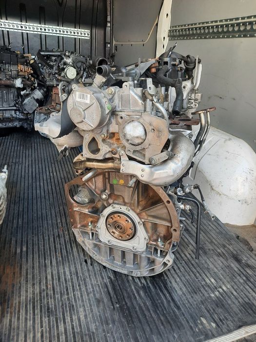 Мотор 2.0 dCi M9R Trafic Vivaro Qashqai X-trail Espace Megane Scenic