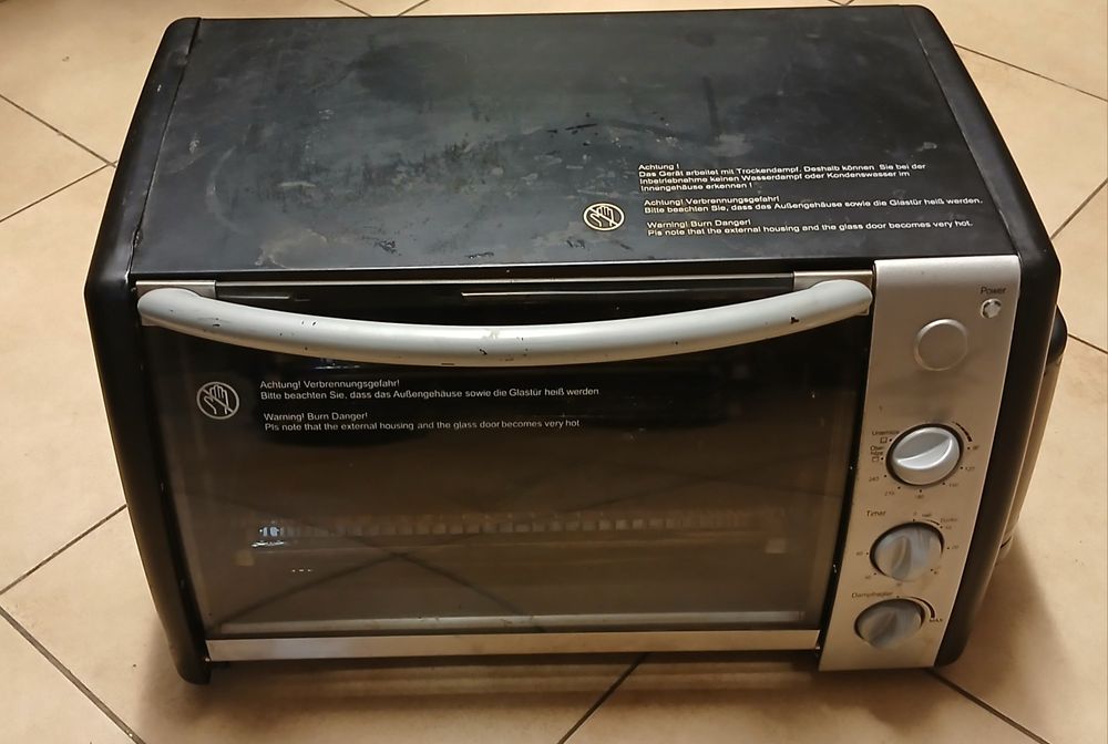 Piekarnik z funkcją pieczenia parą - kamień