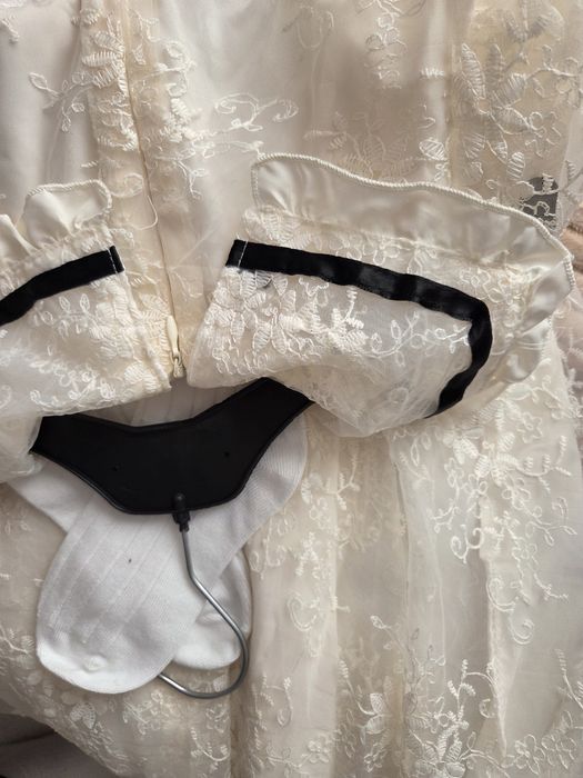 Sukienka 128 ecru i spinka