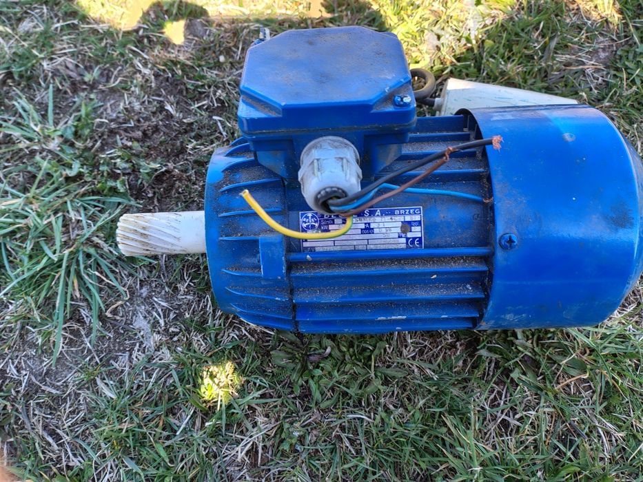 Silnik elektryczny jednofazowy 0,37kw 1360obr/min