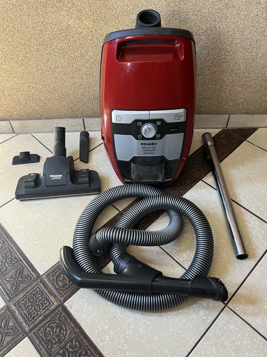 Odkurzacz bezworkowy Miele Blizzard CX1