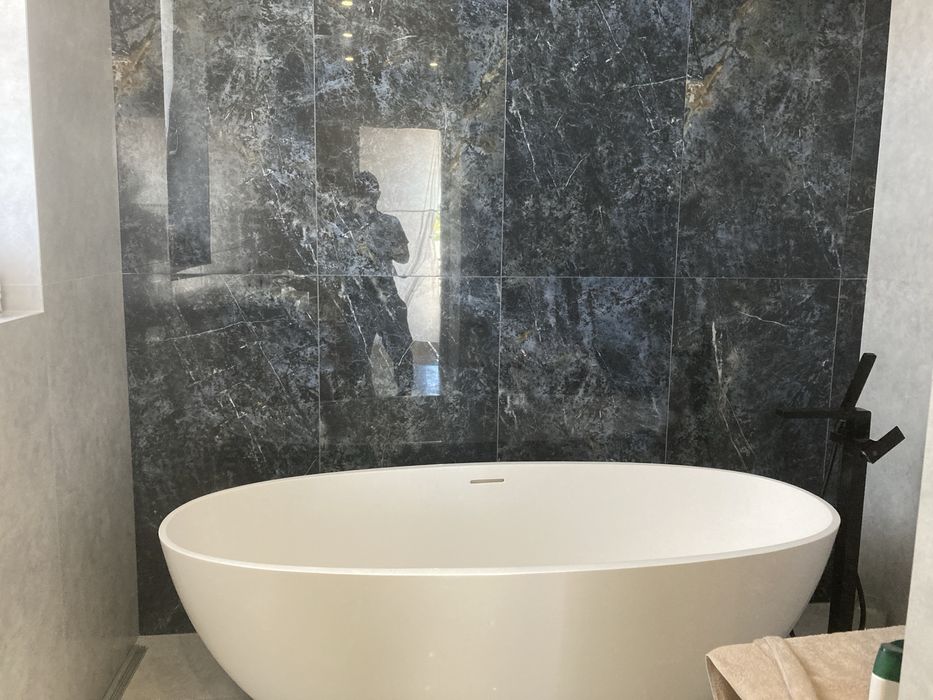 Плиточник, услуги плиточника, укладка плитки