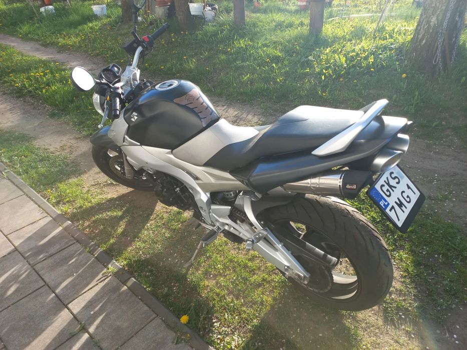 Suzuki GSR Suzuki GSR 600