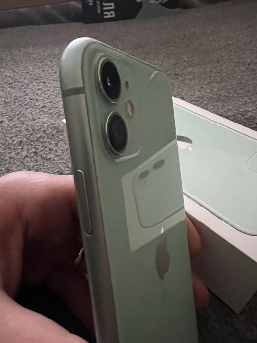 Iphon 11 green 64 gb  стан нового ціну пропуйте