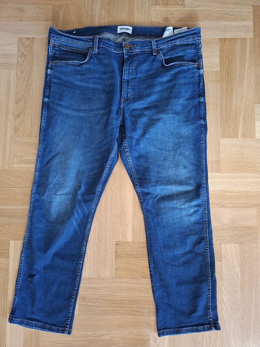 Granatowe dżinsy Wrangler W40L30