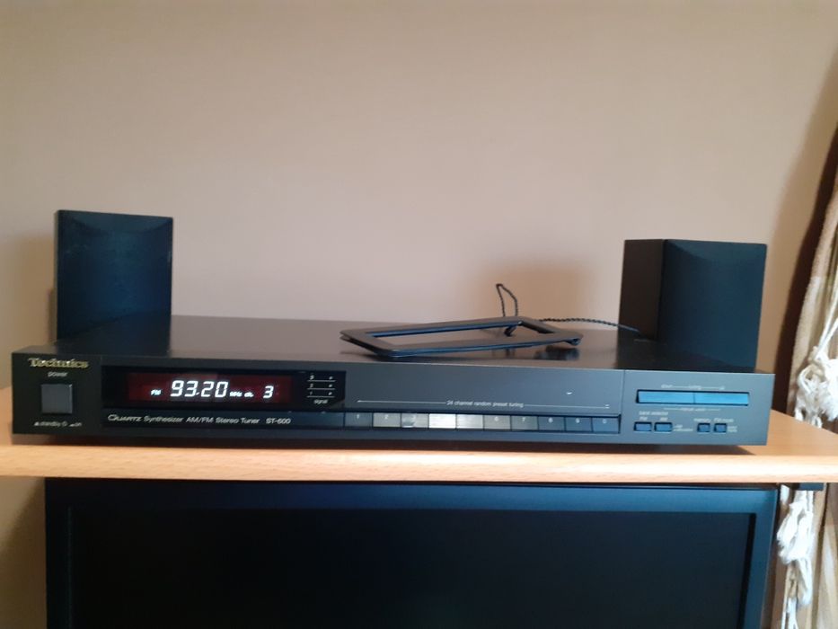 Tuner Technics ST-600