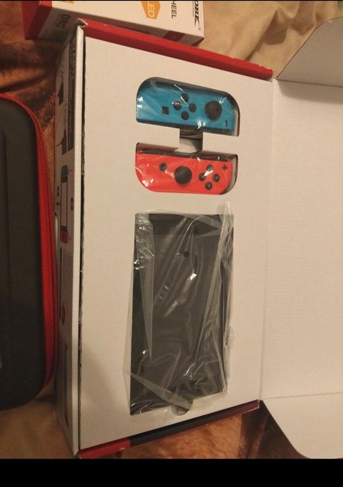 Konsola Nintendo switch oled-gwarancja i akcesoria