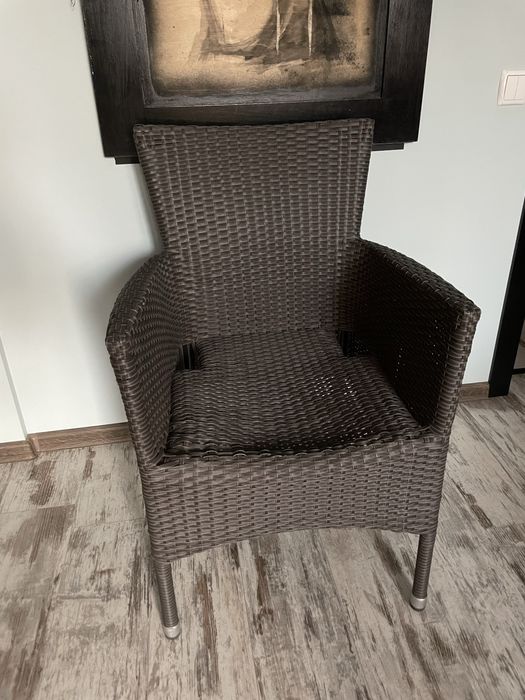 Крісла садові з ротангу