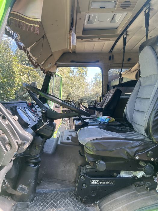 Мерседес самосвал