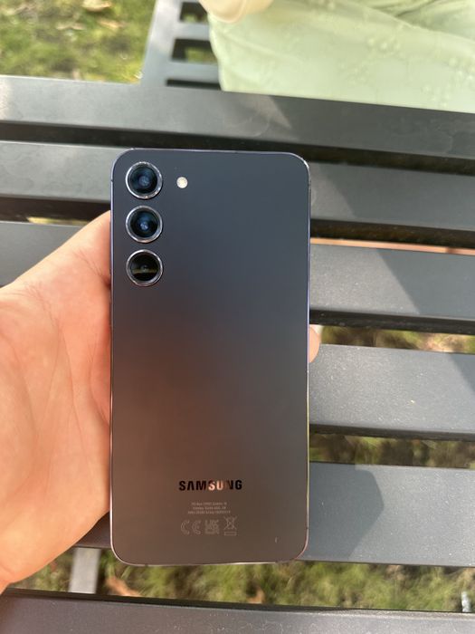 Samsung Galaxy S23+ 256 GB – 1200zł (do negocjacji)