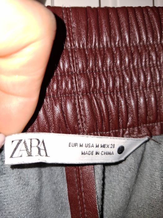 Жіноча Спідниця  ZARA