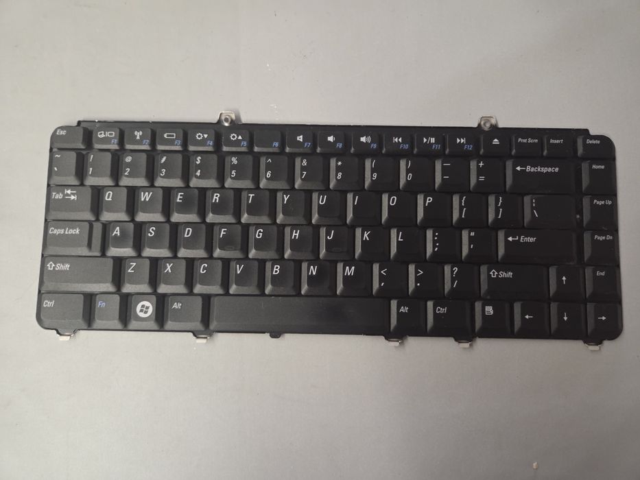 Sprzedam orginalną klawiature do laptopa DELL INSPIRON 1545