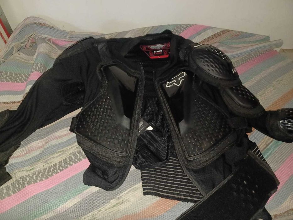 Colete Proteção Motocross Enduro  FOX Titan L Sport Black