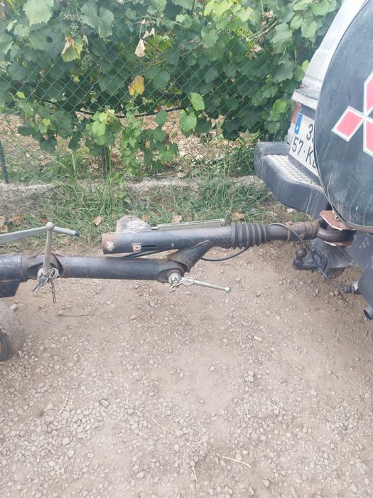 Vendo reboque de dois eixos