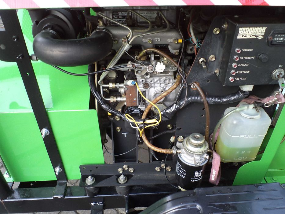Odkurzacz mobilny ssawa przemysłowy na przyczepie Diesel Vanguard