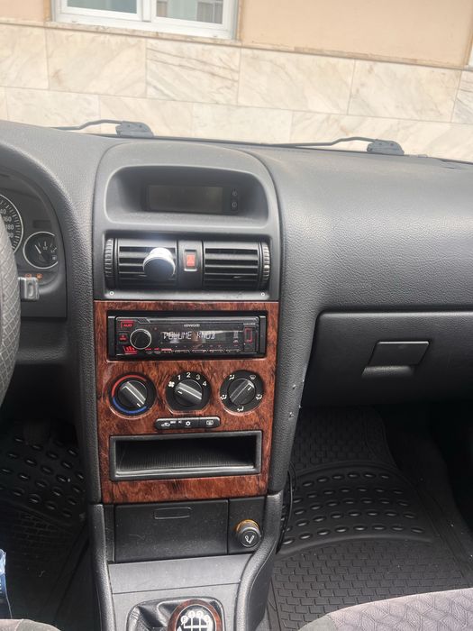 Opel Astra 1.4 Gasolina 1998 – 180.000 km