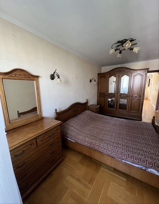 Власник. Продам 3-х кім. з ремонтом. Метро Деміївська 2хв, Держ прогрм