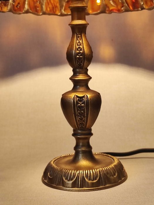 Lampa nocna bursztyn