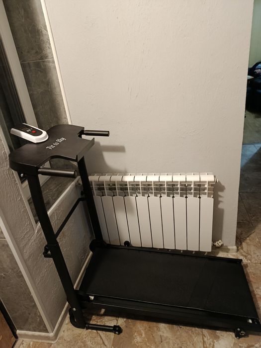 Продам бігову механічну доріжку