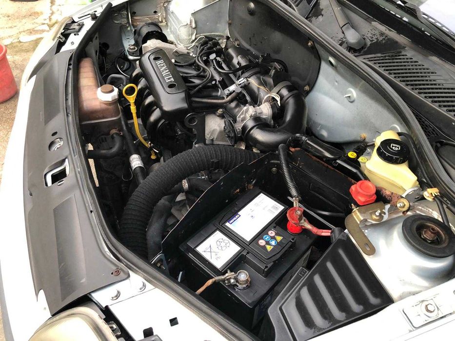 Renault Clio 158.000 km ano 2000 todo original 5 portas 1.2