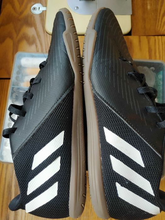 Футзалки ,кросовки, бутси ADIDAS PREDATOR