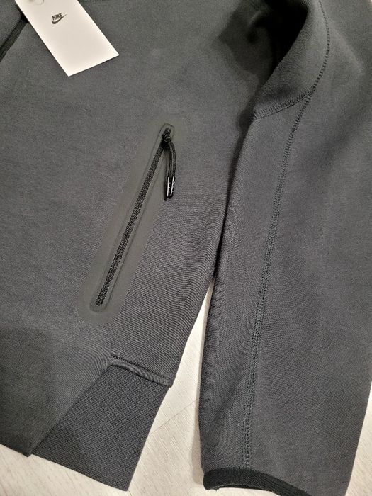 Зіпка NIKE Sportswear Tech Fleece нова original