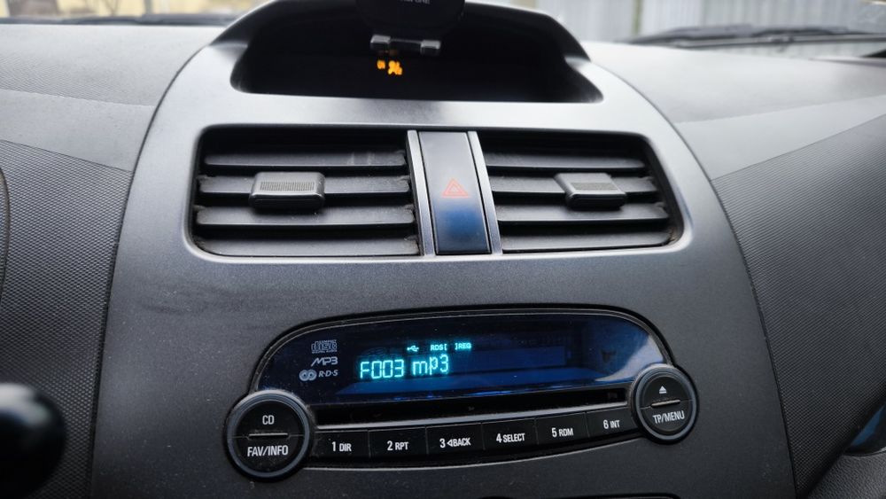 Chevrolet spark м300