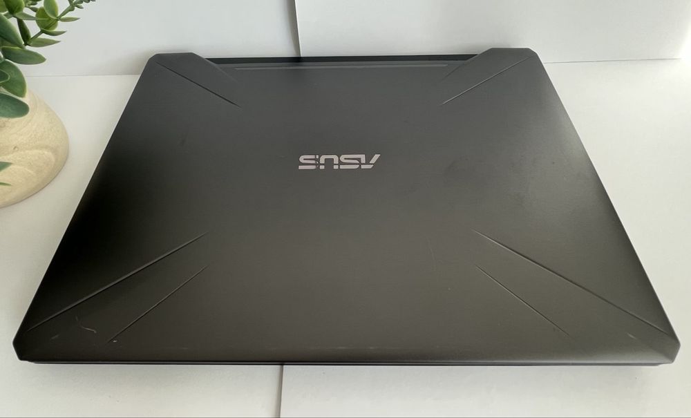 Asus Tuf FX505DU. Ryzen 5 | 32GB RAM | GTX 1660Ti 6GB | SSD 512GB