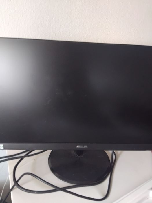 Monitor Asus usado447258227670394880