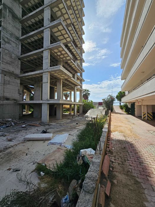 Продается комплекс у моря первая линия Алания Махмутлар.