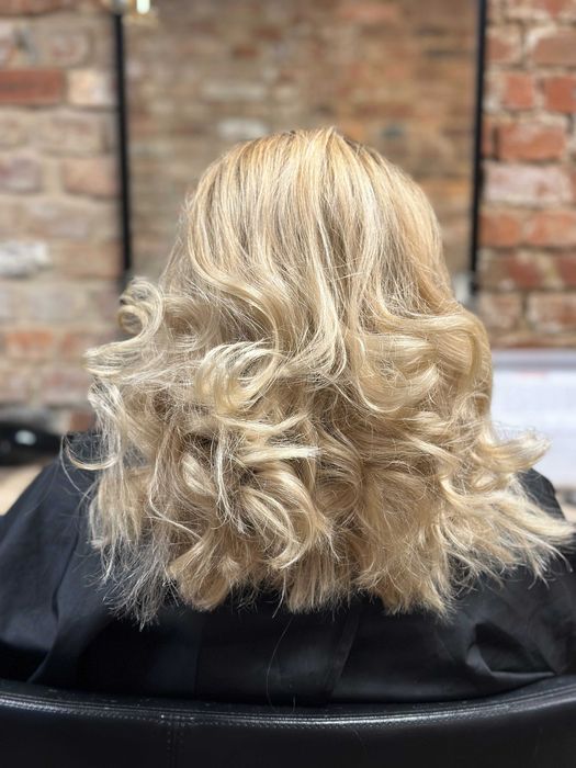 Koloryzacja włosów | Odrost • Baleyage • Sombre • Ombre | Dojazd