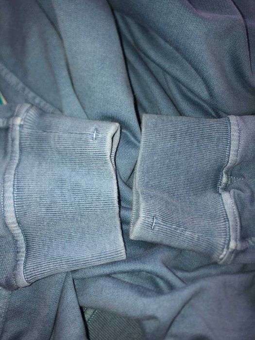 синее худи Stone Island с патчем