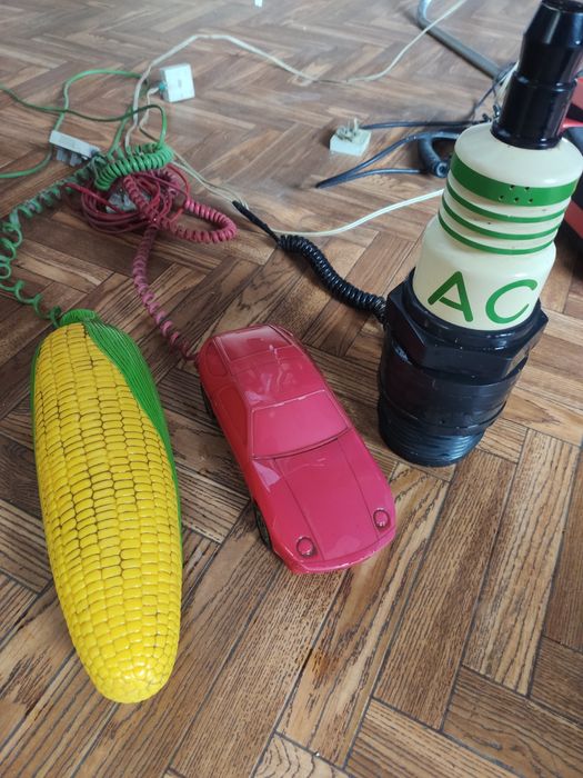 Продам телефоны оригинальные