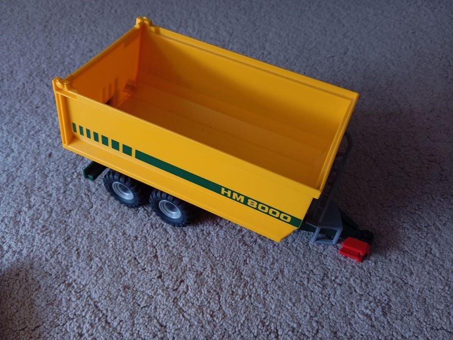 Playmobil Country 70131 – Trator com Reboque