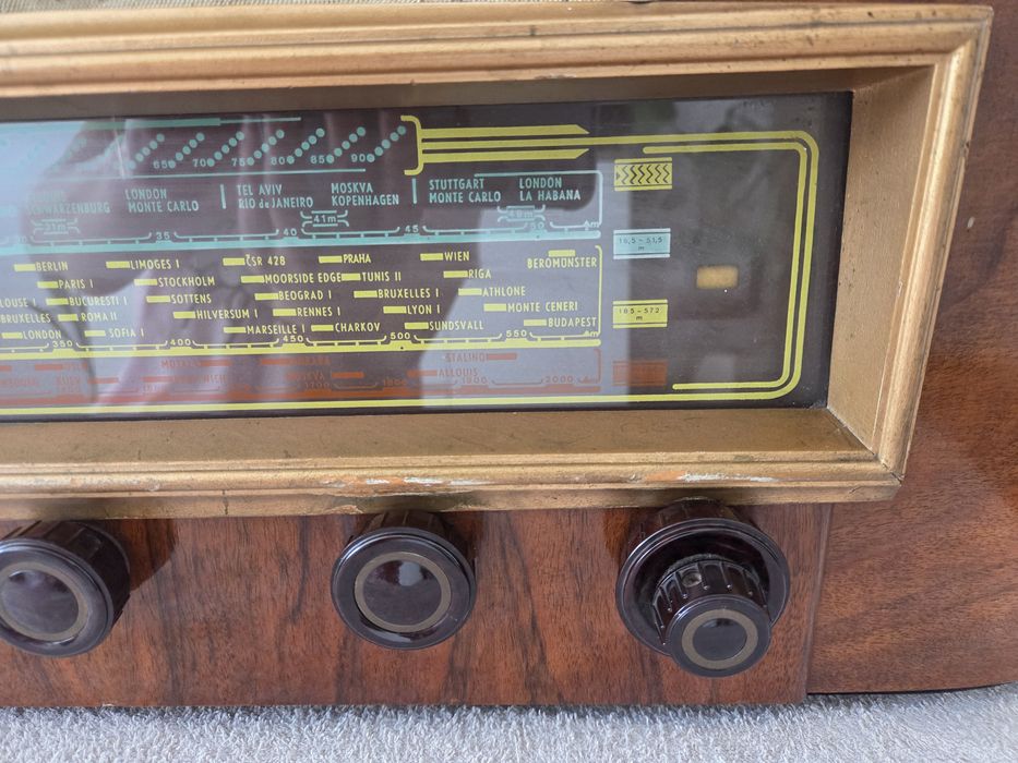 Radio lampowe Tesla Bratyslava 621A Opera Antyk